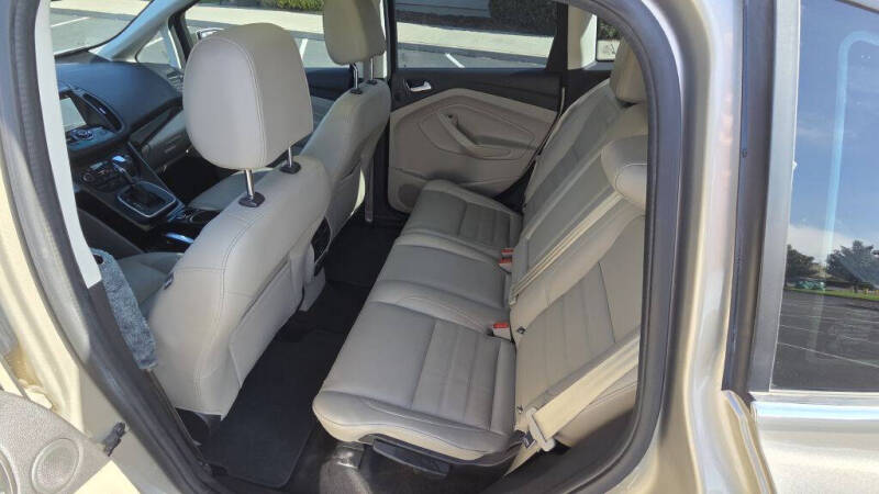 2017 Ford C-MAX Energi Titanium