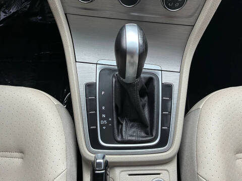 2015 Volkswagen Golf TSI S