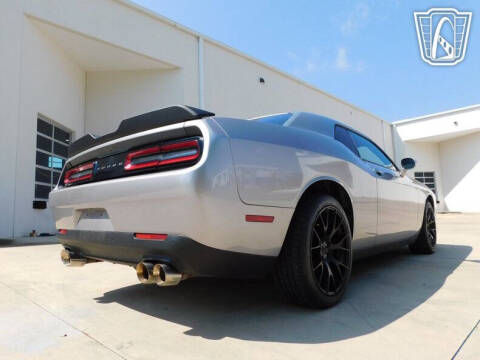 2015 Dodge Challenger SXT