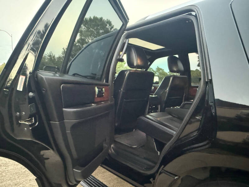 2017 Lincoln Navigator Select