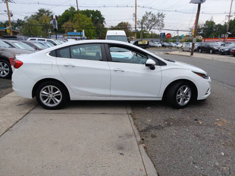 2017 Chevrolet Cruze LT Auto