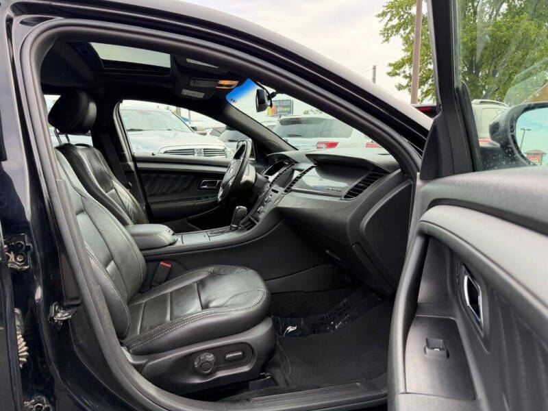 2016 Ford Taurus SEL