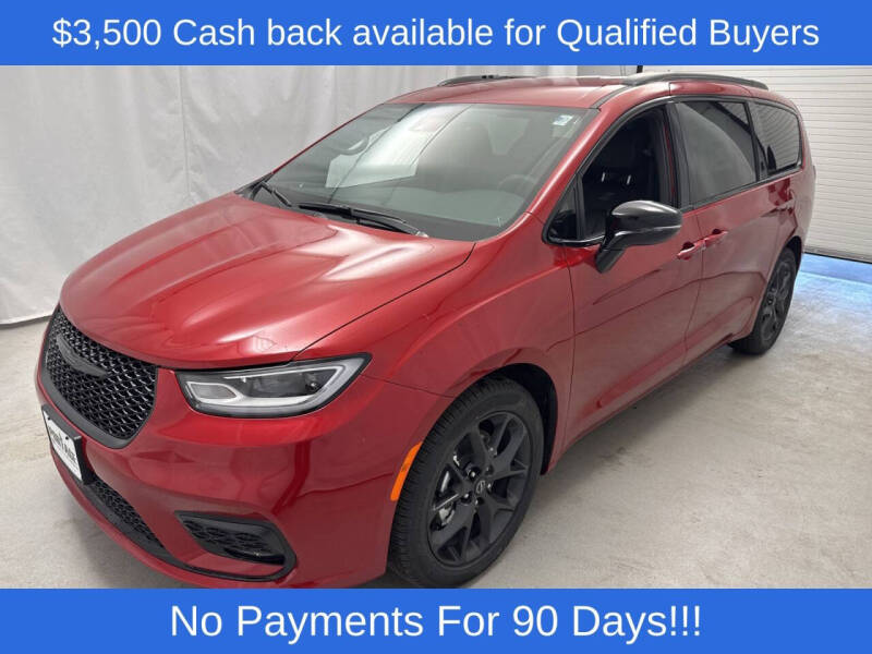 2026 Chrysler Pacifica Select