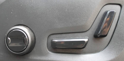 2024 Volvo XC60 B5 Core Dark Theme