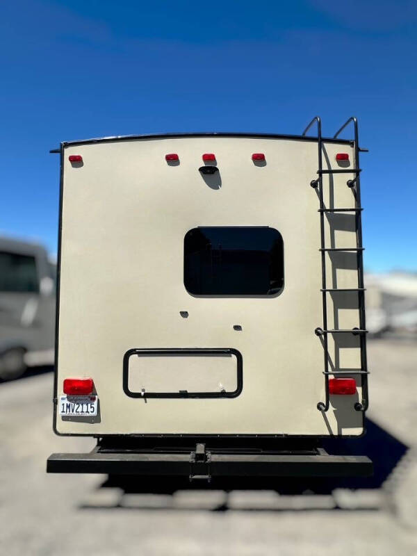 2017 Keystone RV COUGAR 284RDBWE