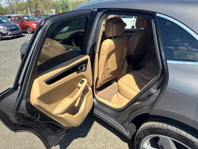 2016 Porsche Macan S