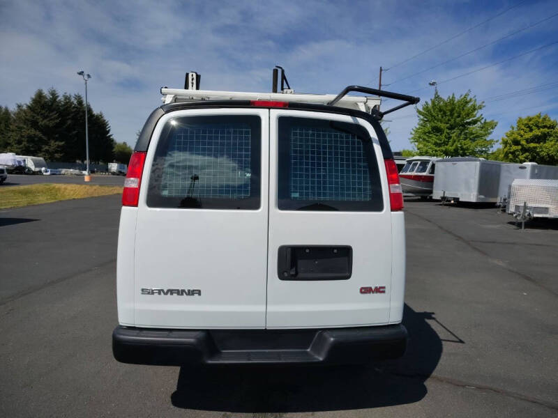 2023 GMC Savana 2500
