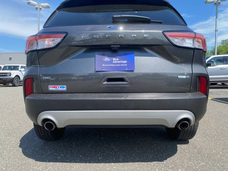 2020 Ford Escape SE