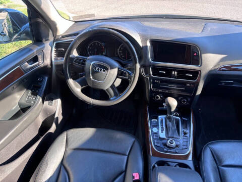 2012 Audi Q5 3.2 quattro Premium Plus