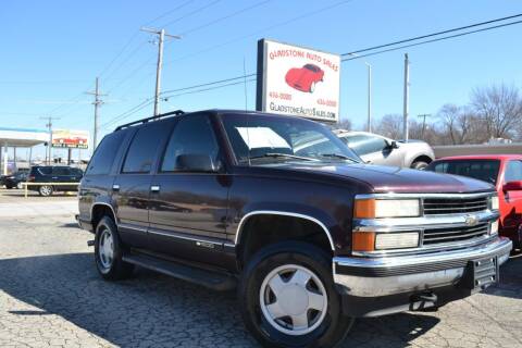 1997 Chevrolet Tahoe for sale at GLADSTONE AUTO SALES    GUARANTEED CREDIT APPROVAL in Gladstone MO