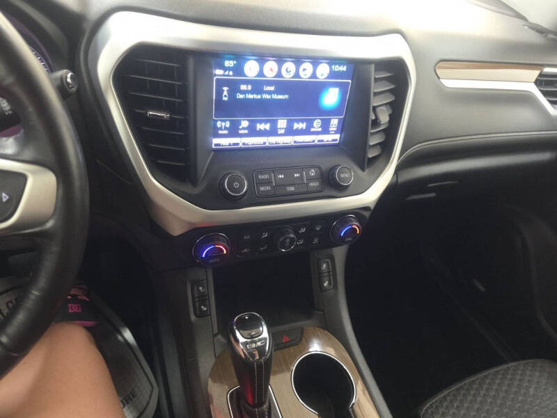 2019 GMC Acadia SLE-2