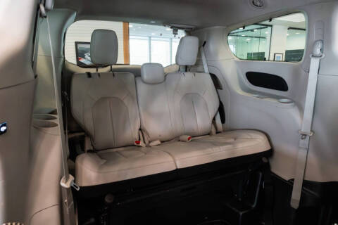 2021 Chrysler Pacifica Touring L