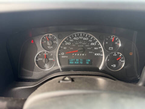 2023 Chevrolet Express 2500