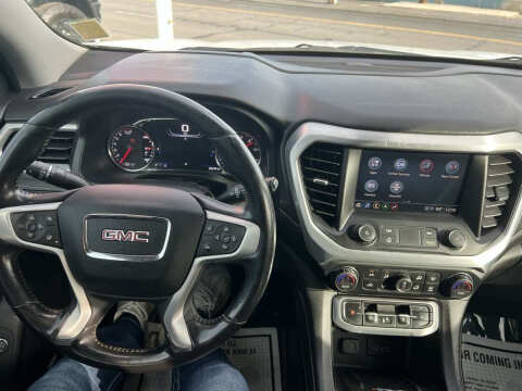2021 GMC Acadia SLT