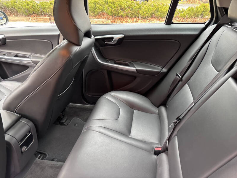 2016 Volvo V60 T5 Premier