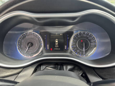 2016 Chrysler 200 Limited