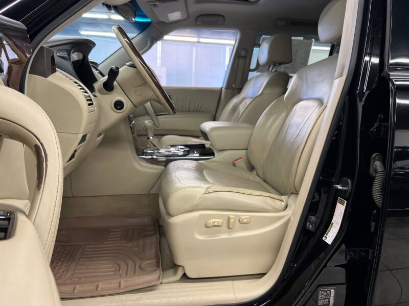 2011 Infiniti QX56