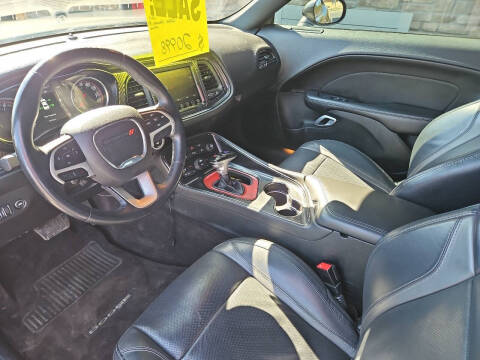 2017 Dodge Challenger R/T Plus