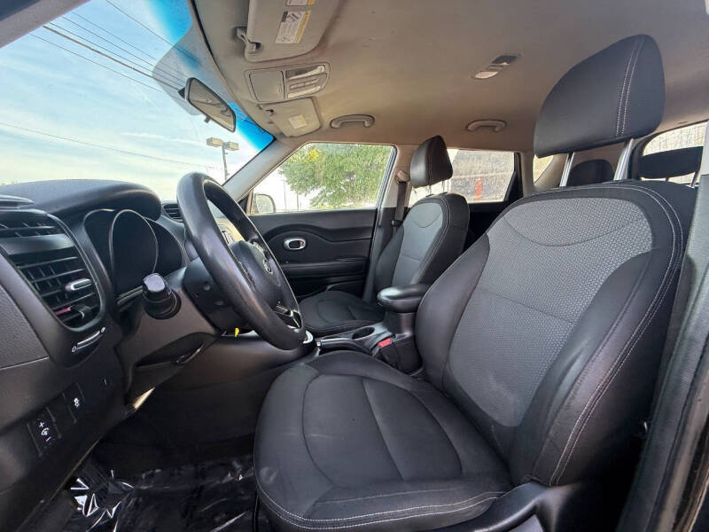 2017 Kia Soul +