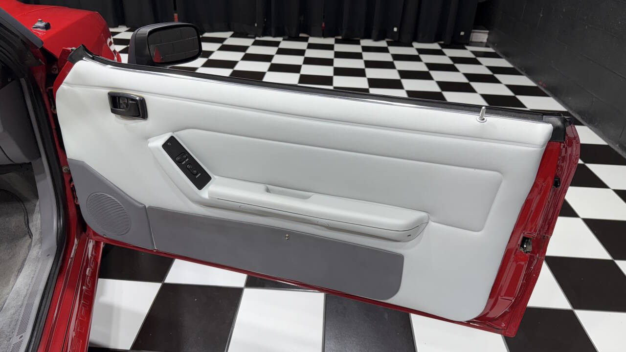 1993 Ford Mustang 45