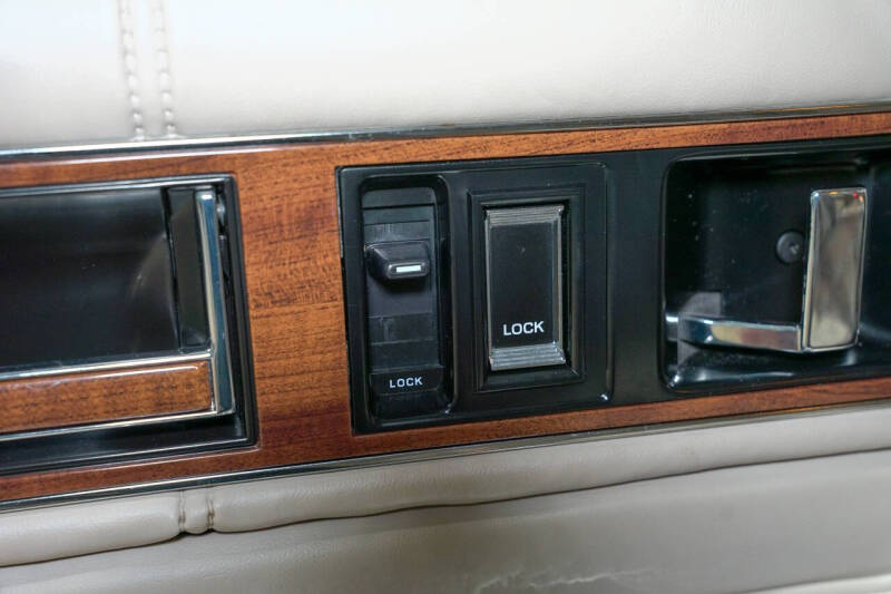 1992 Cadillac DeVille