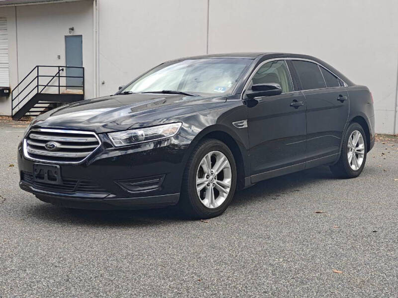 2018 Ford Taurus SEL