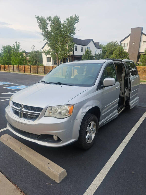 2011 Dodge Grand Caravan Crew