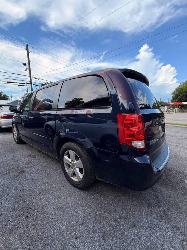 2013 Dodge Grand Caravan American Value Package