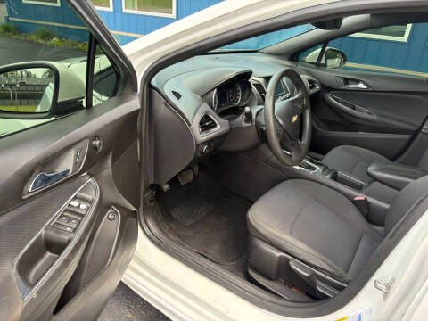 2017 Chevrolet Cruze LT Auto