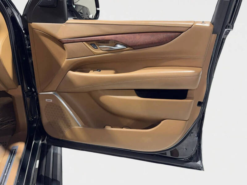 2016 Cadillac Escalade Platinum