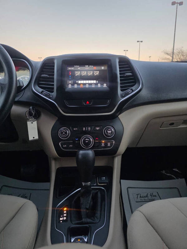 2019 Jeep Cherokee Latitude