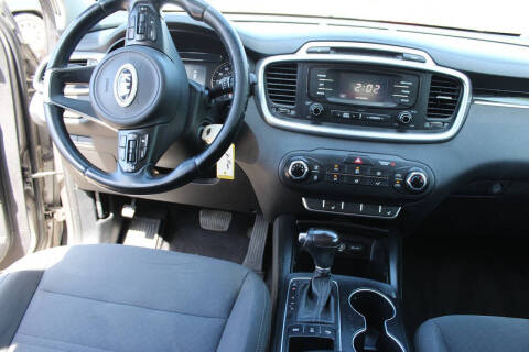 2016 Kia Sorento LX