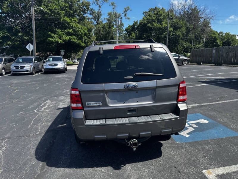 2011 Ford Escape XLT