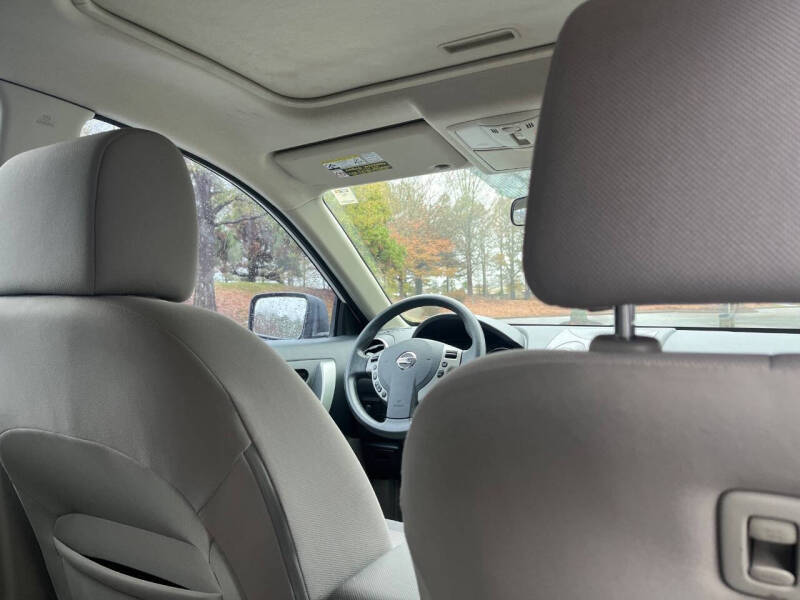 2012 Nissan Rogue SV