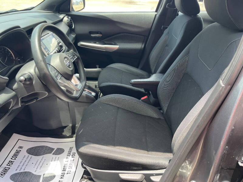 2019 Nissan Kicks S