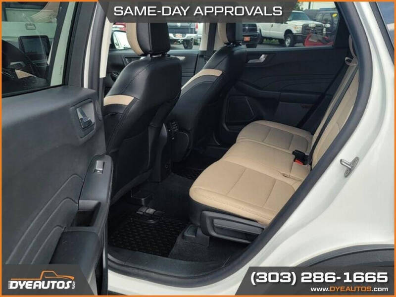 2021 Ford Escape SEL