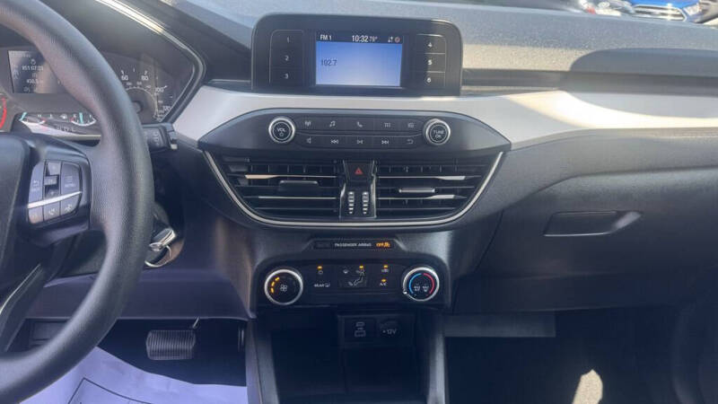 2022 Ford Escape S