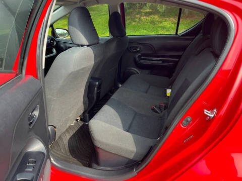 2016 Toyota Prius c Three