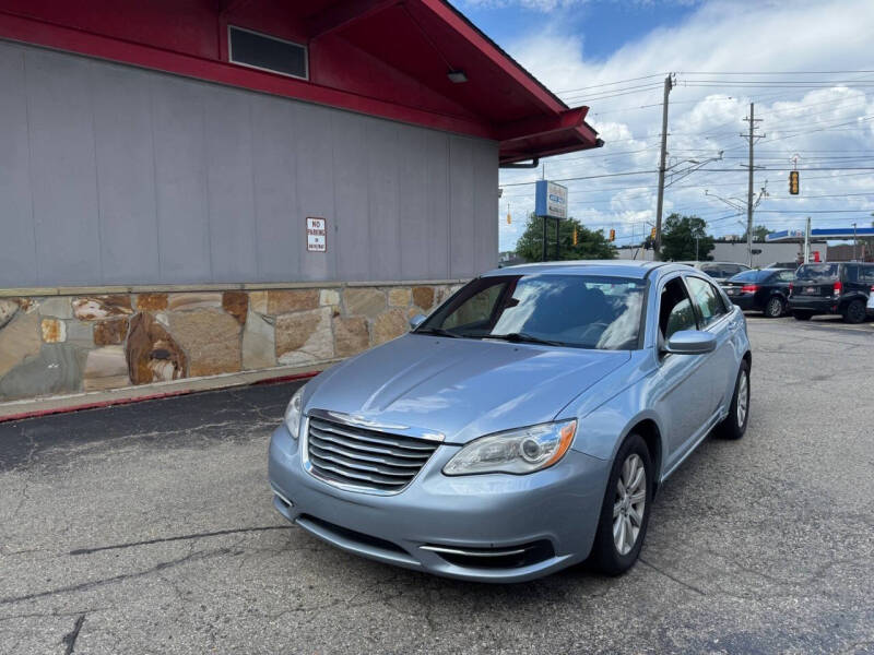 2013 Chrysler 200 Touring