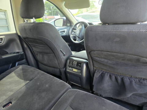 2013 Nissan Pathfinder SV