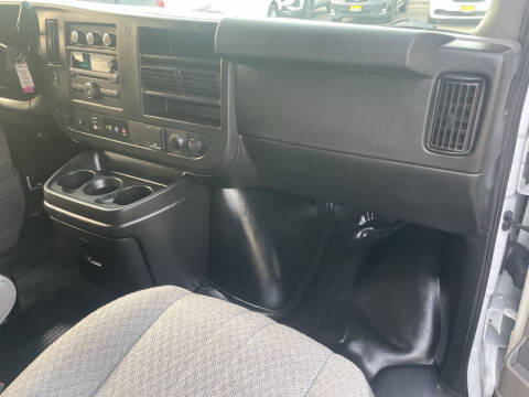 2020 GMC Savana 2500