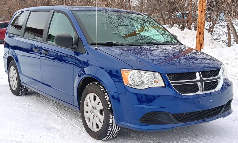 2019 Dodge Grand Caravan for sale at Central City Auto West in Lewistown MT
