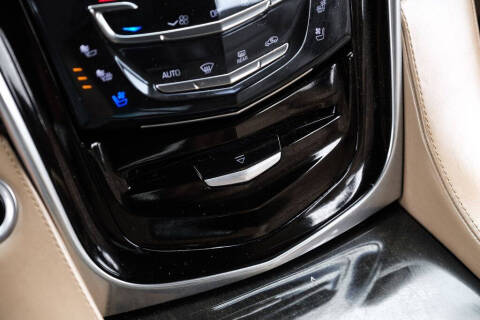 2019 Cadillac Escalade Platinum