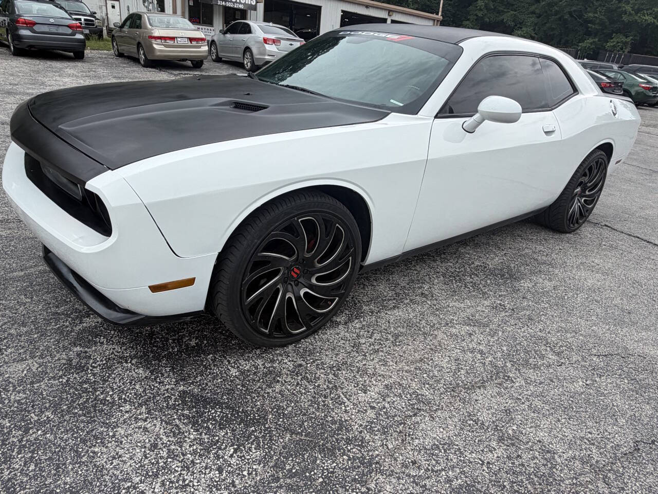 Off White 2017 Dodge Challenger SXT Plus SXT Plus 2dr Coupe 2