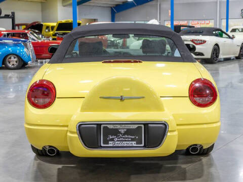 2002 Ford Thunderbird Deluxe