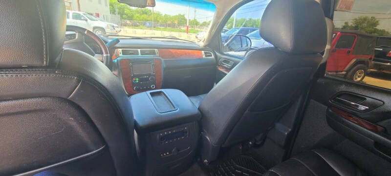 2013 Chevrolet Suburban LT