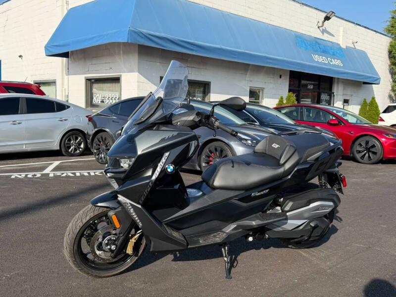 2022 BMW C 400