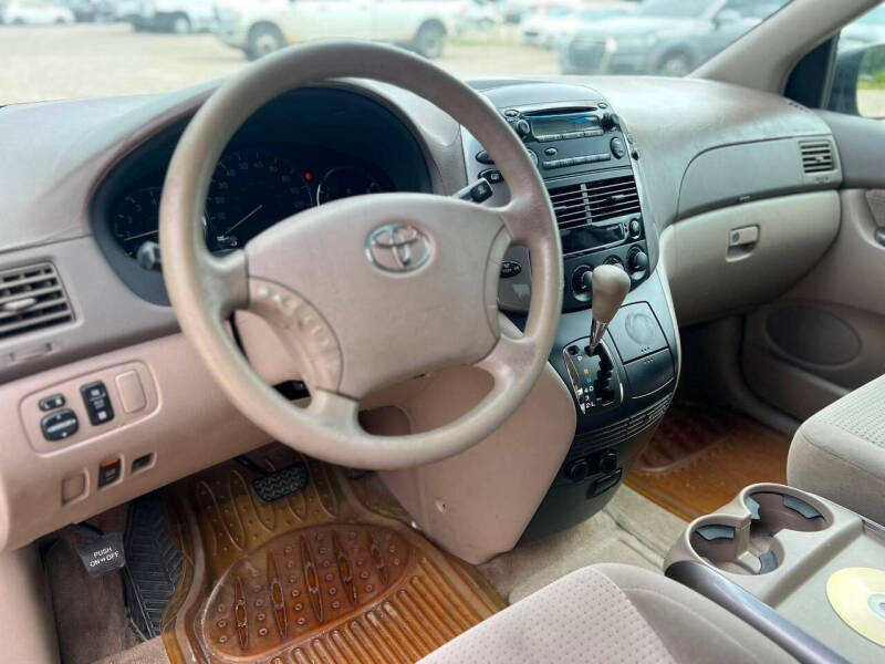 2006 Toyota Sienna LE 7 Passenger