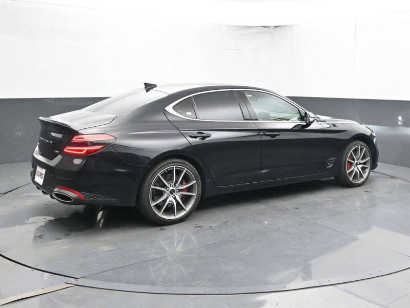 2025 Genesis G70