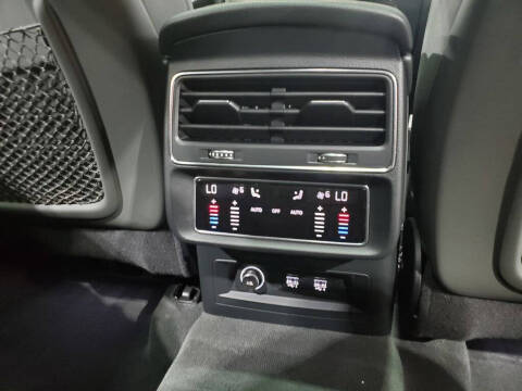 2019 Audi Q8 quattro Premium Plus 55 TFSI